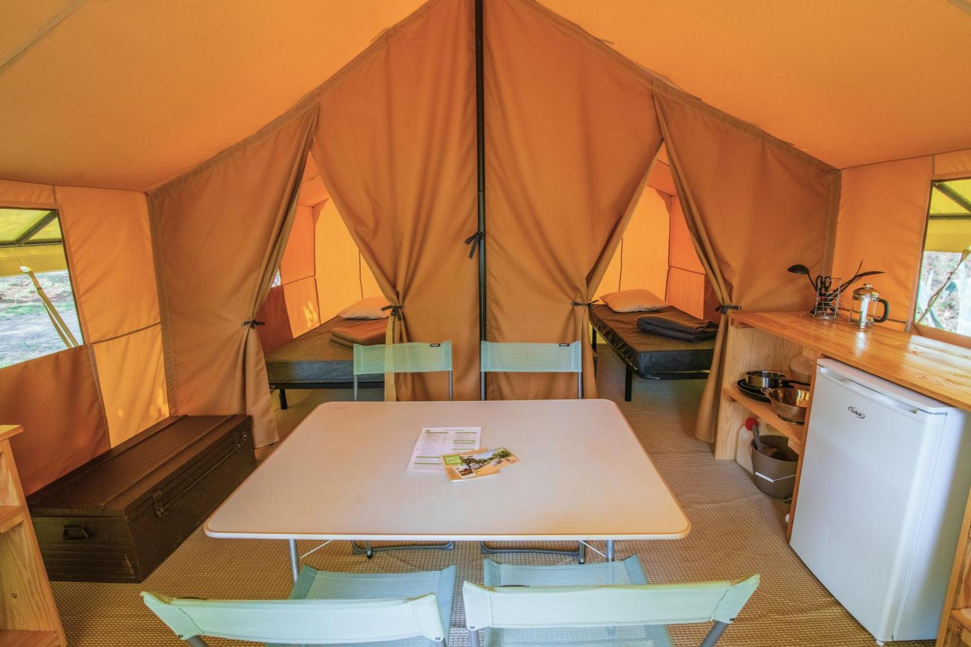 Camping Onlycamp Les Vailhes Lodeve Room photo